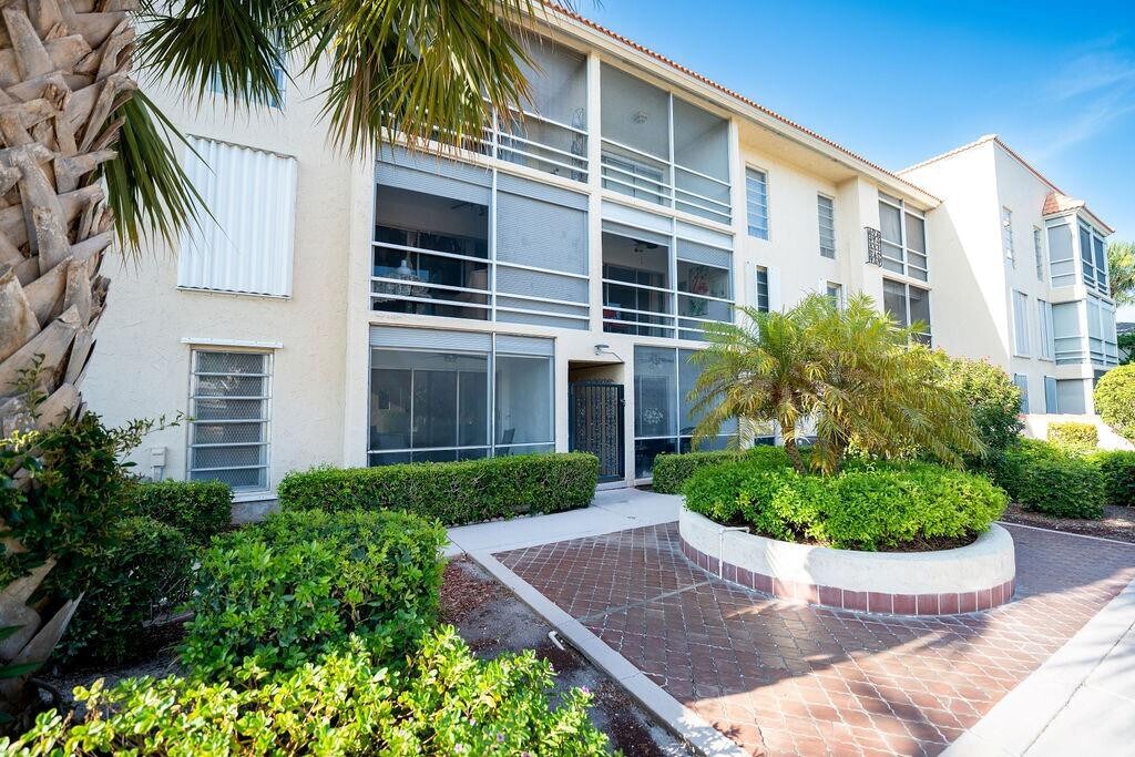 Photo - 331 SW 8th St Unit 1-C-E