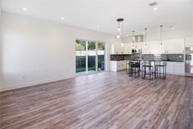 Photo - 2004 SW 15th Ave