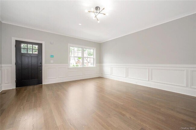 Photo - 14 Underhill Pl