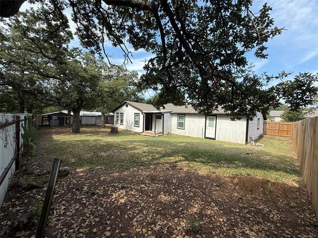 Photo - 1005 Roberts St