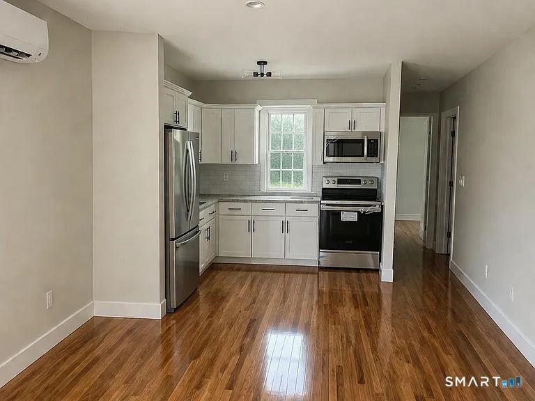 Photo - 360 Campbell Ave Unit 1a