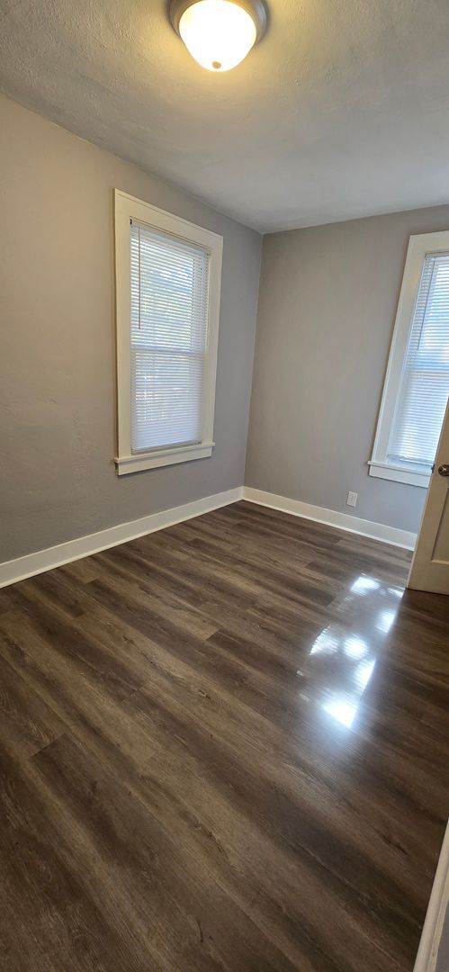 Photo - 2620 Woodlawn Ave