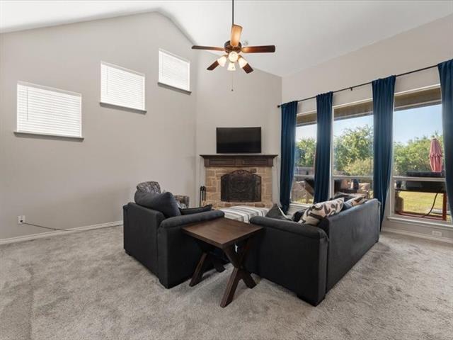Photo - 654 Plum Dr