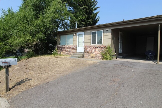 Photo - 605 Fulton St