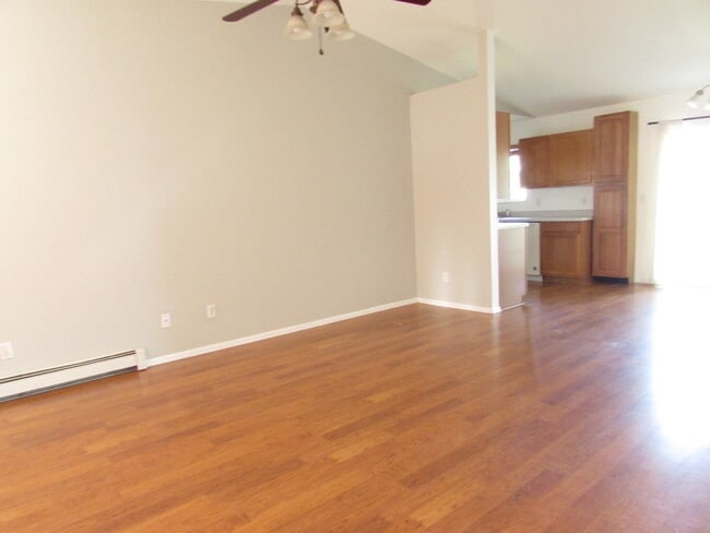 Photo - 406 Grays Peak Ct