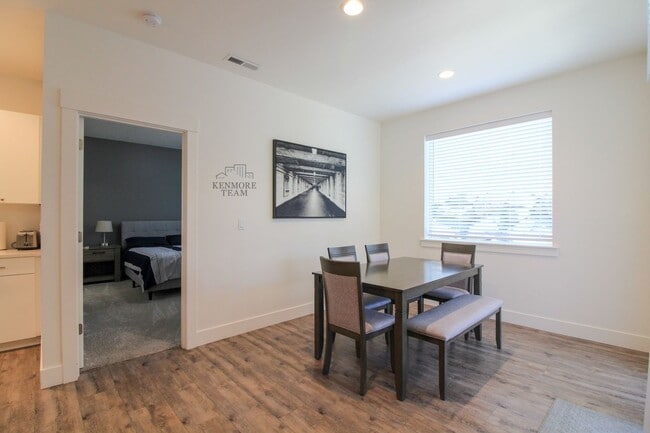 Photo - FURNISHED: 3 Bedroom, 2 Bath Home in West Richland
