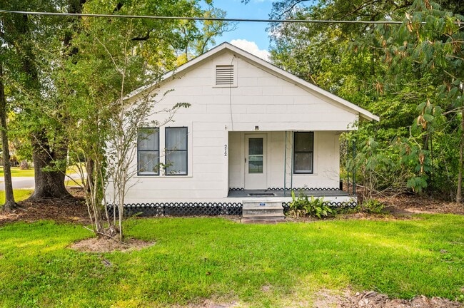 Photo - Charming 2 Bedroom 1 Bath In Boyce!