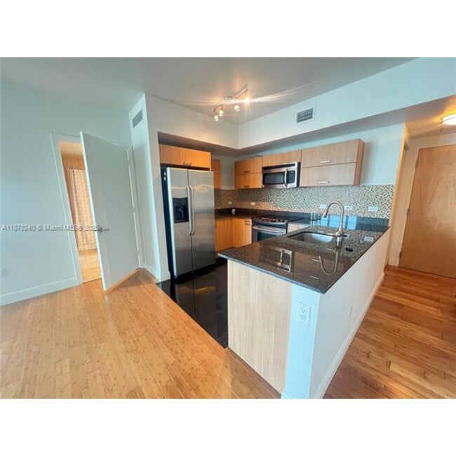 Photo - 350 S Miami Ave