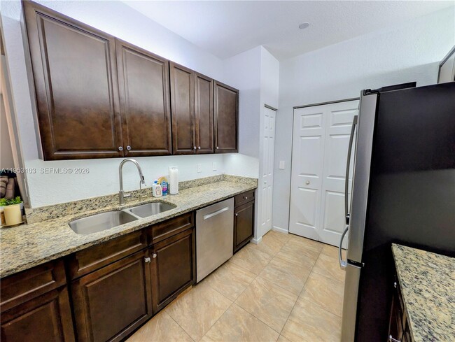 Photo - 3561 Forest Hill Blvd Unidad 80