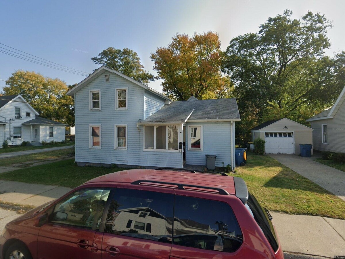 Photo - 120 Towle Ave