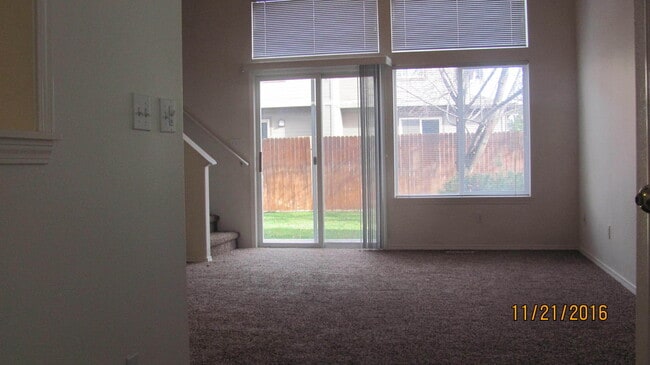 Photo - Dorothy2206 Unit Dorothy2206