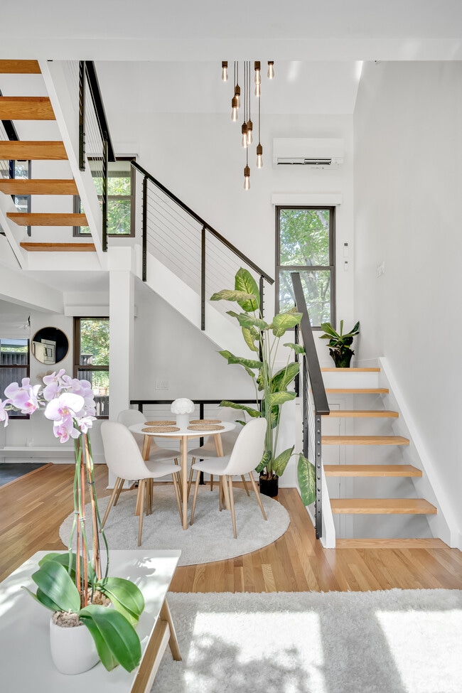 Photo - 47 Cogswell Ave