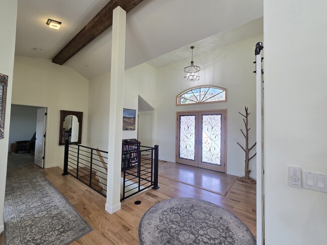 Photo - 4055 Sleeping Indian Ln