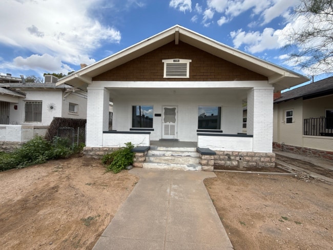 Building Photo - 1705 Arizona Ave Rental