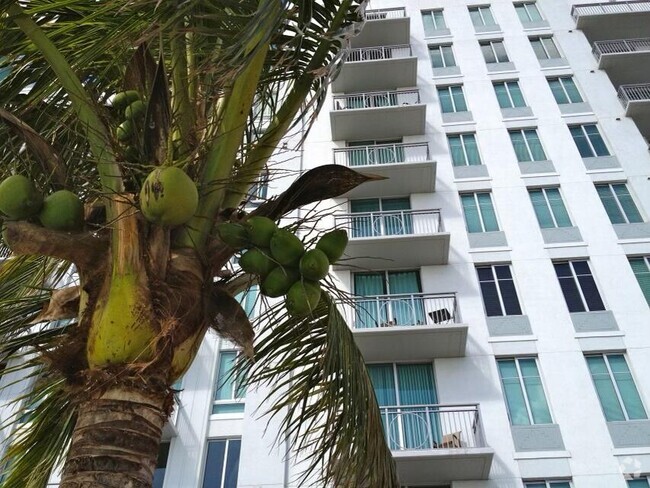 Building Photo - 300 S Australian Ave Unit 508 Rental