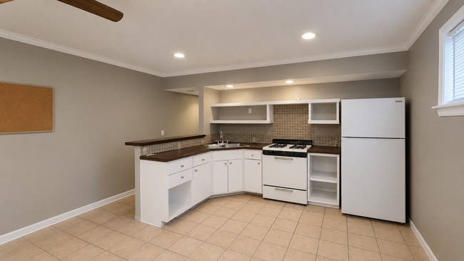 Photo - Studio Apartment