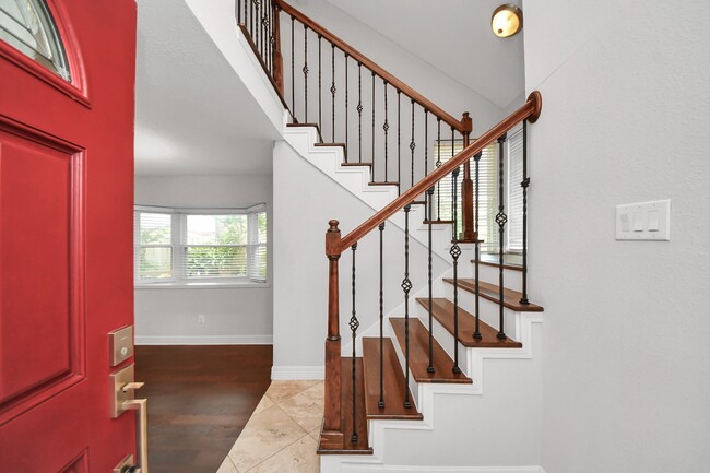 Photo - 742 Country Pl Dr