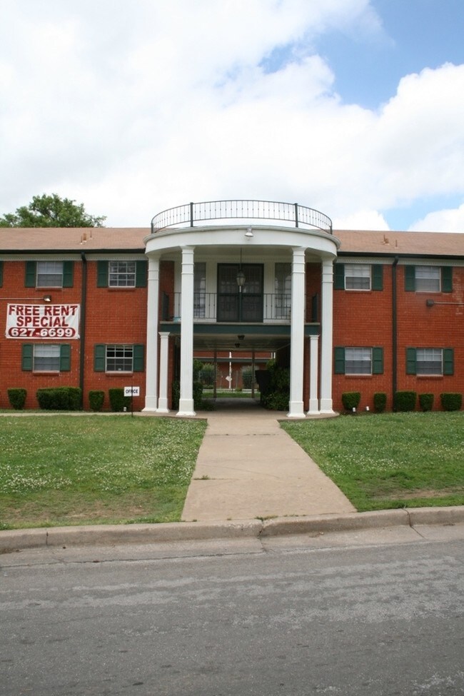 Photo - Old South Apartments