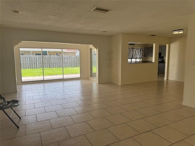 Building Photo - 9651 Sunset Strip Rental