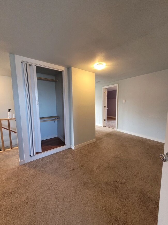 Photo - 435 Ash St Unit G