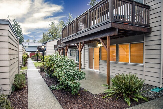 Mature Landscaping - Washington Terrace Apartments