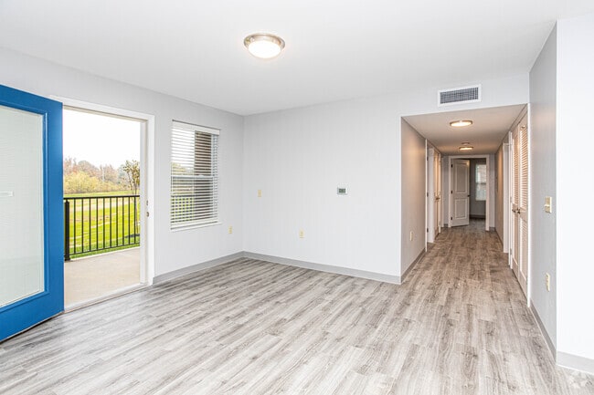 2BR, 2BA -1,050 - Living Room & Patio