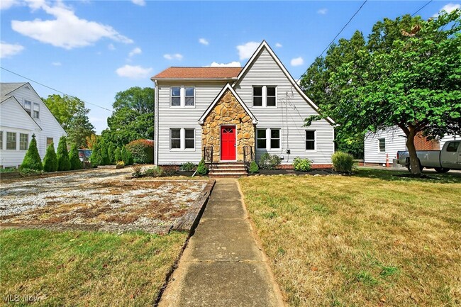 Building Photo - 3221 Killian Rd Rental