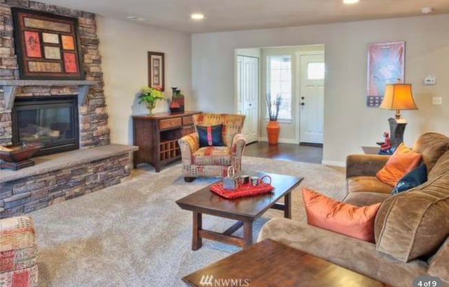 Photo - 4827 156th St SW