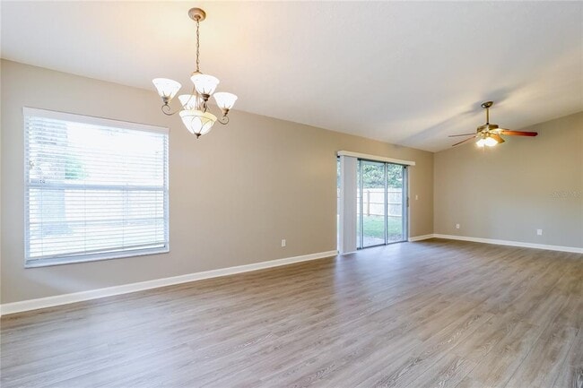 Photo - 1637 Pintail Ct