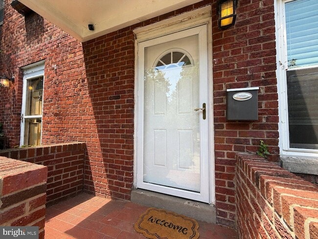 Photo - 609 S Henry St