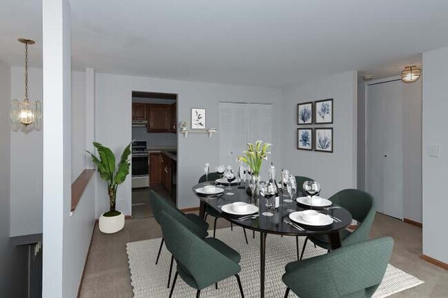 Photo - 1306 Forestdale Ct