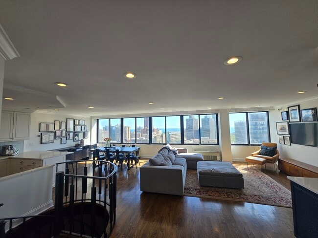 Building Photo - 2754 N Hampden Ct Unit 2106