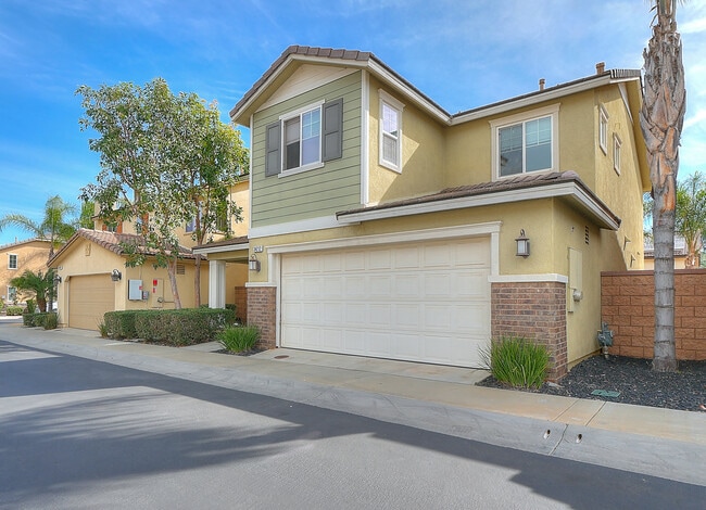 34212 Woodmont