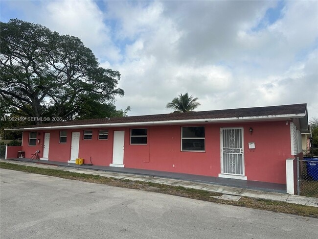 Building Photo - 16800 NE 4th Ct Unit 0