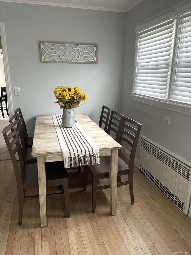 Photo - 310 Old Shipyard Ln