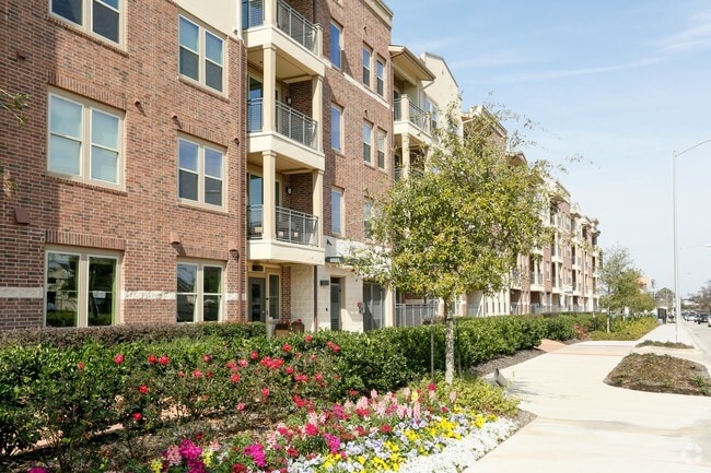 HiLine Heights