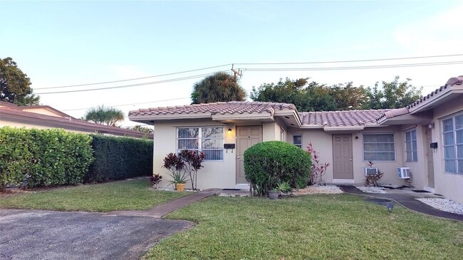 Photo - 2120 NE 56th St