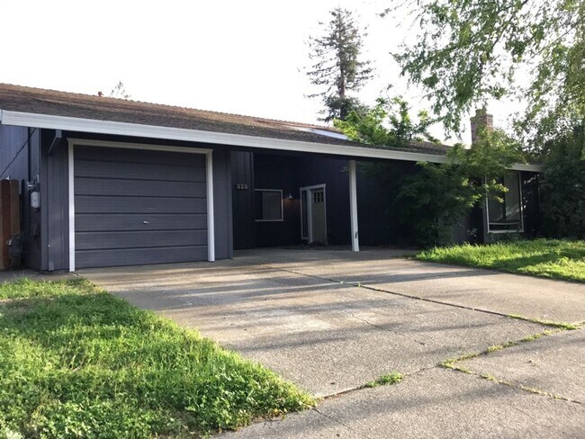 Building Photo - 3 Bedroom 2 bath home in North Davis