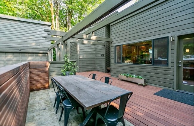 Photo - 3108 SW Bennington Dr