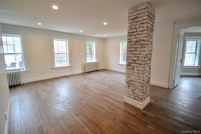 Photo - 170 W Central Ave