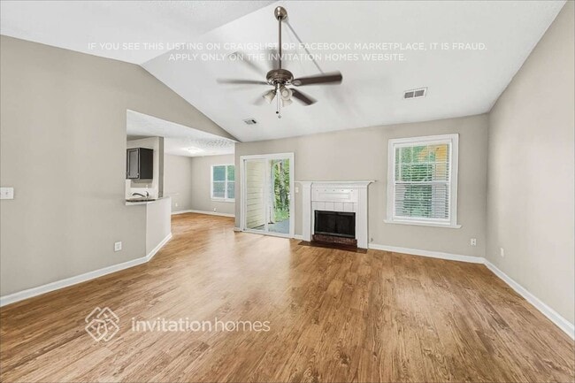 3813 Willow Tree Cir