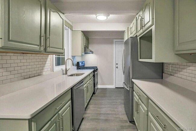 Photo - 44 University Heights Dr