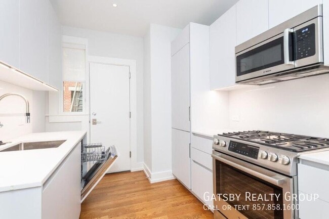 Building Photo - 15 Forest St Unit 23R
