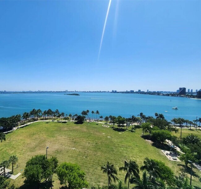 Photo - 1900 N Bayshore Dr Unit 37