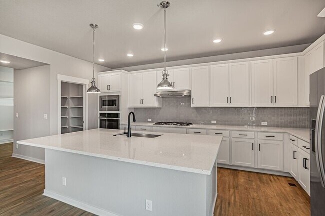 Photo - 5720 Slate River Pl