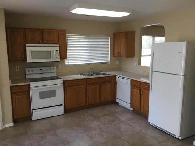 Photo - 10530 W Carlota Ln