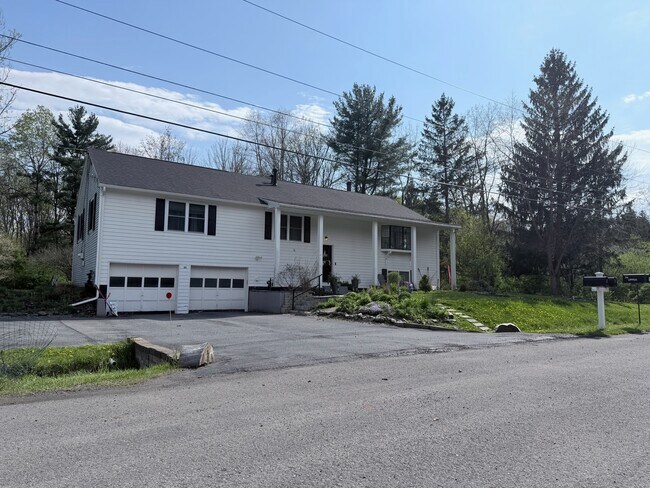 Photo - 33 Meadowlark Dr Unit 33 - Lower