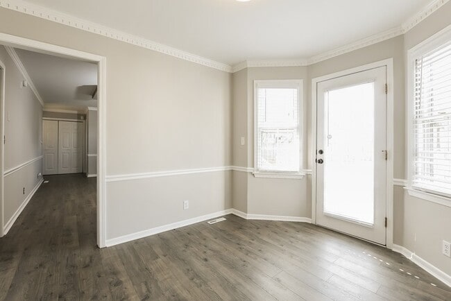 Photo - 602 Creek Dr