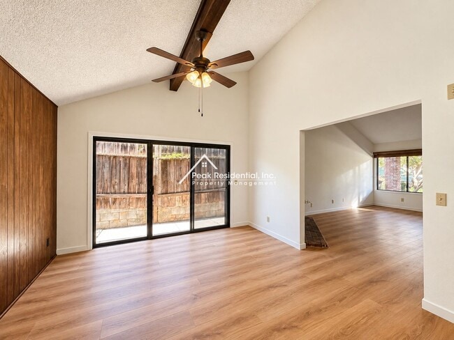8768 Mellowdawn Way