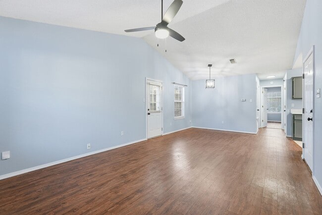 Photo - Home in Benton